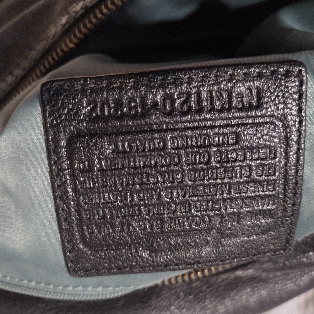Real coach purse!! - Picture 11 of 16